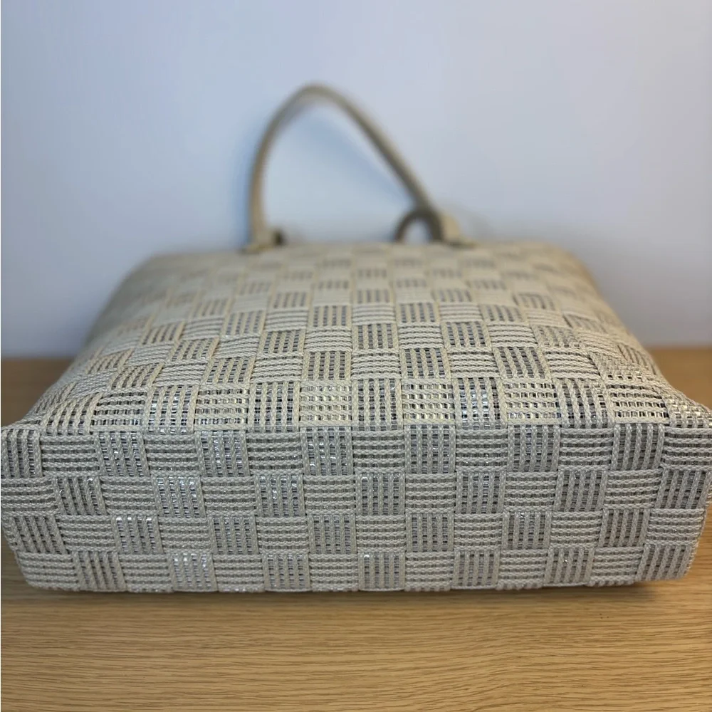 Alma‎ Tonutti Elegant Cream Woven Checkerboard w/Shimmery Detail Tote Bag NWOT